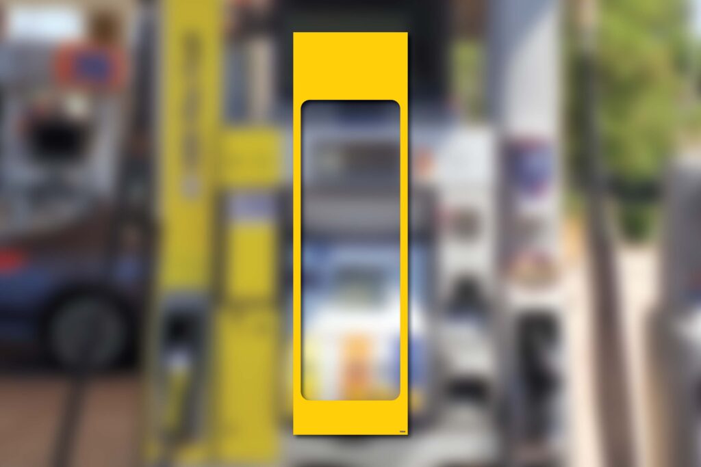 Yellow vertical rectangle placeholder.