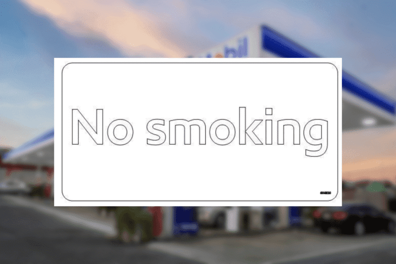 White sign with black text: No smoking.