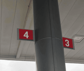 P66 - Column Flag Sign w/ Hardware